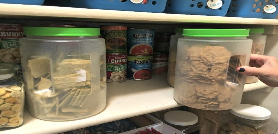 How to Organize Your Pantry In Under 2 hours | blowingawayoutwest.com - Hacks for organizing your pantry the fast and easy way #pantryhacks #organizepantry #closetorganization #lifehacks #pantry #pantrystorage