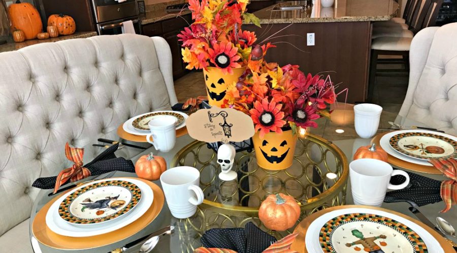 2 Wickedly Thrifty (& last minute) Halloween Tablescapes