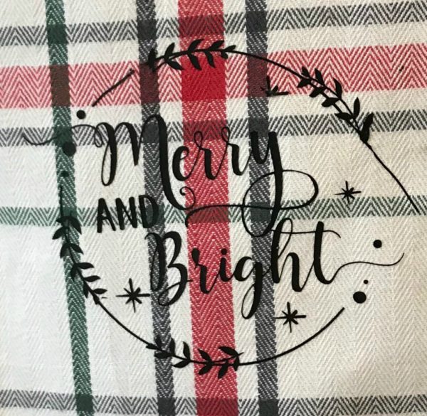 Nostalgic Farmhouse Christmas Aprons & Towels | blowingawayoutwest.com - Tutorial for Farmhouse Christmas (or any occasion) ruffled aprons and fun Christmas towels #holidaybaking #farmhouseapron #Christmasapron #christmastowels #12daysofChristmas
