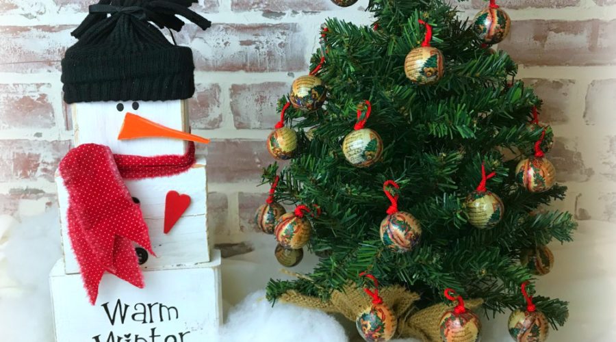 Wood Block Snowman Brings Warm Winter Wishes