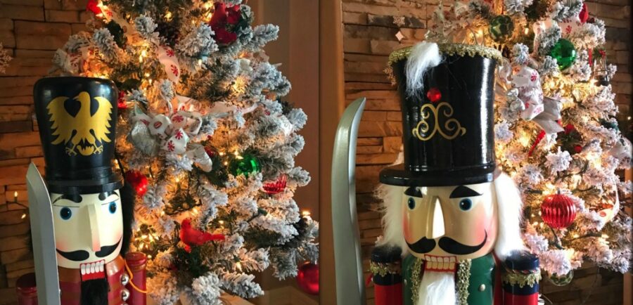Christmas Tree Design: March of the Toy Soldiers | blowingawayoutwest.com - Toy soldier and woodland forest inspired tree design. #christmastree #christmastreedecorations #christmastreeornaments #nutcracker #holidaytree #christmasdisplay #12daysofchristmas