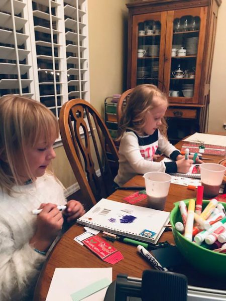 Christmas List Books | blowingawayoutwest.com - DIY Christmas List Books - Easy Christmas Kid Craft #christmaskidcraft #christmascraftsforkids#christmaslist #christmaswishlist #diynotebooks#12daysofChristmas #deckthehome #deckthehomebloghop