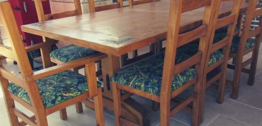 Kitchen Table and Chairs